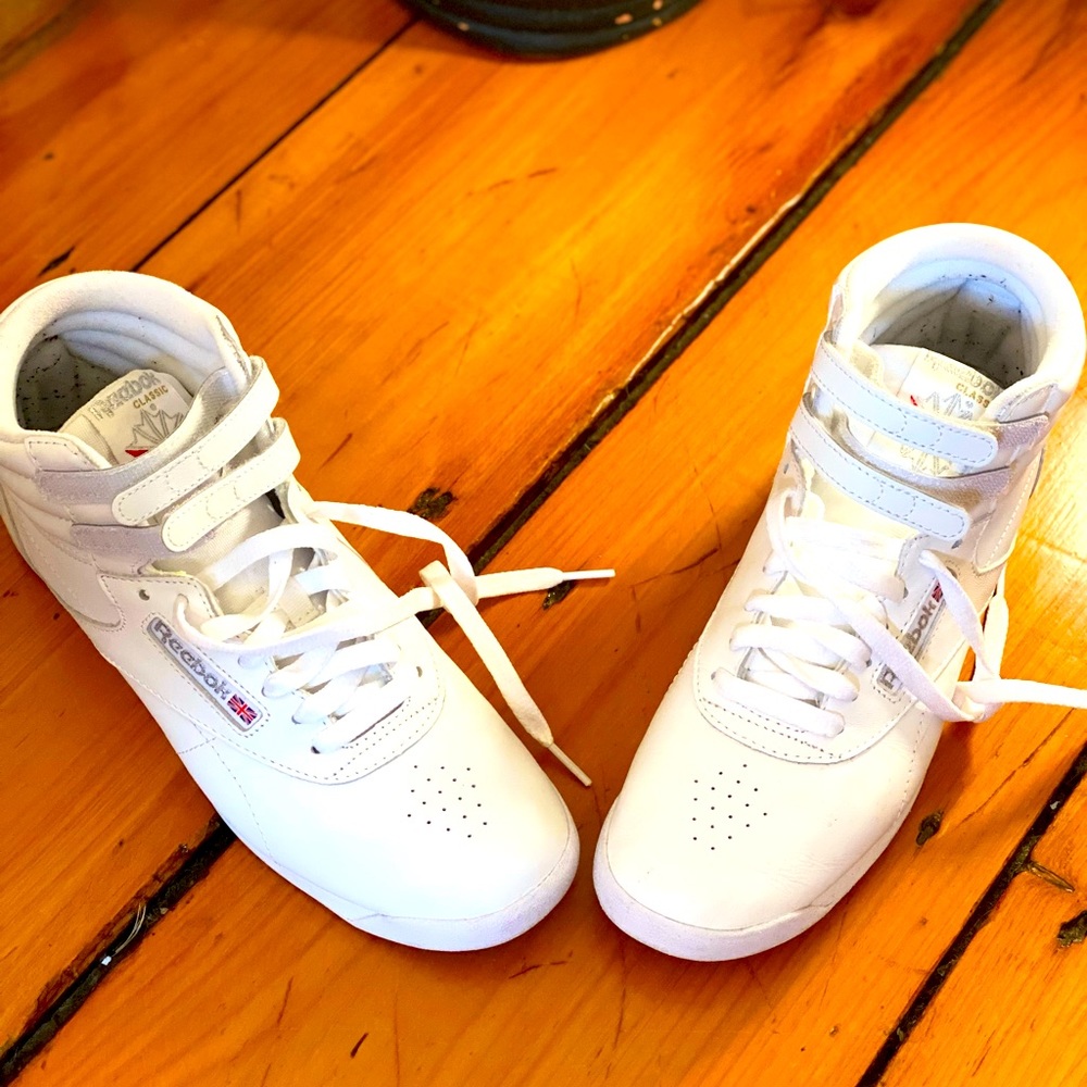 High top Reebok classics sneaker
